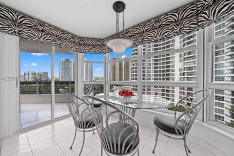19101 NE 36th Ct 807, Aventura FL - photo 11 of 24
