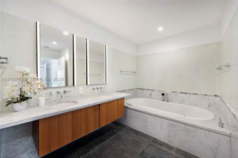 6101 Aqua Ave 703, Miami Beach FL - photo 17 of 35