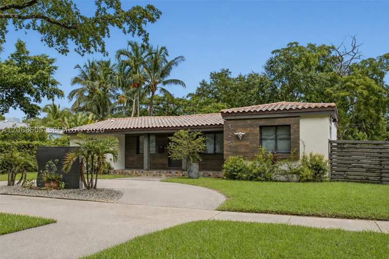 3 bedroom SingleFamilyResidence at 125 NE 107th St, Dunnings Miami Shores Ext, Miami Shores — photo 1