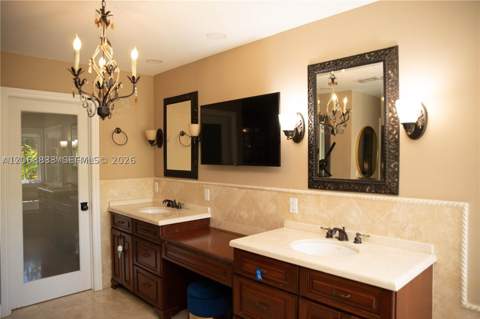 8305 SW 171st St, Palmetto Bay FL - photo 13 of 15
