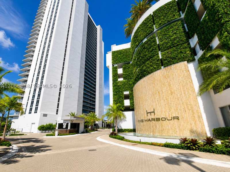 1 bedroom Condominium at 16385 Biscayne Blvd 1920, The Harbour South Condo, North Miami Beach — photo 1