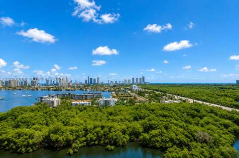 16385 Biscayne Blvd 1920, North Miami Beach FL - photo 21 of 23