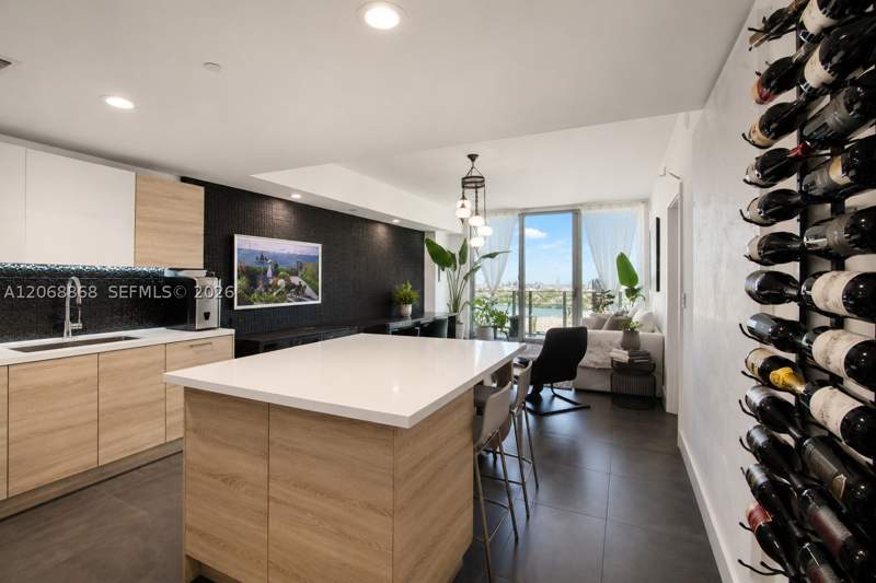 1 bedroom Condominium at 16385 Biscayne Blvd 1920, The Harbour South Condo, North Miami Beach — photo 3