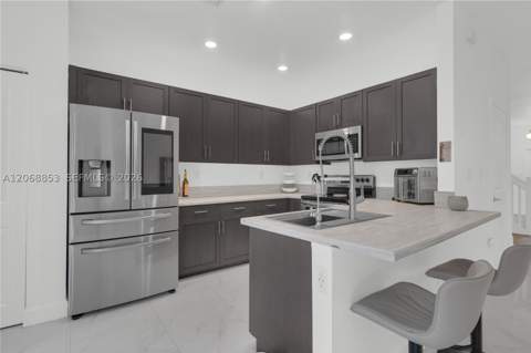 550 NE 207th St, Miami FL - photo 11 of 37