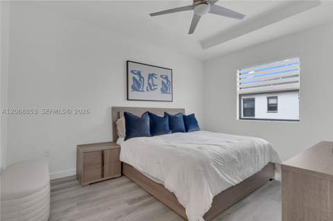550 NE 207th St, Miami FL - photo 14 of 37
