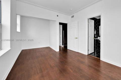 1027 Pennsylvania Ave 201, Miami Beach FL - photo 17 of 23