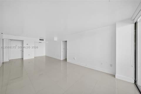 20505 E Country Club Dr 2132, Aventura FL - photo 11 of 36