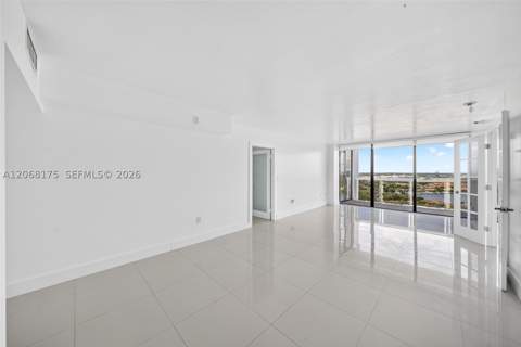20505 E Country Club Dr 2132, Aventura FL - photo 9 of 36