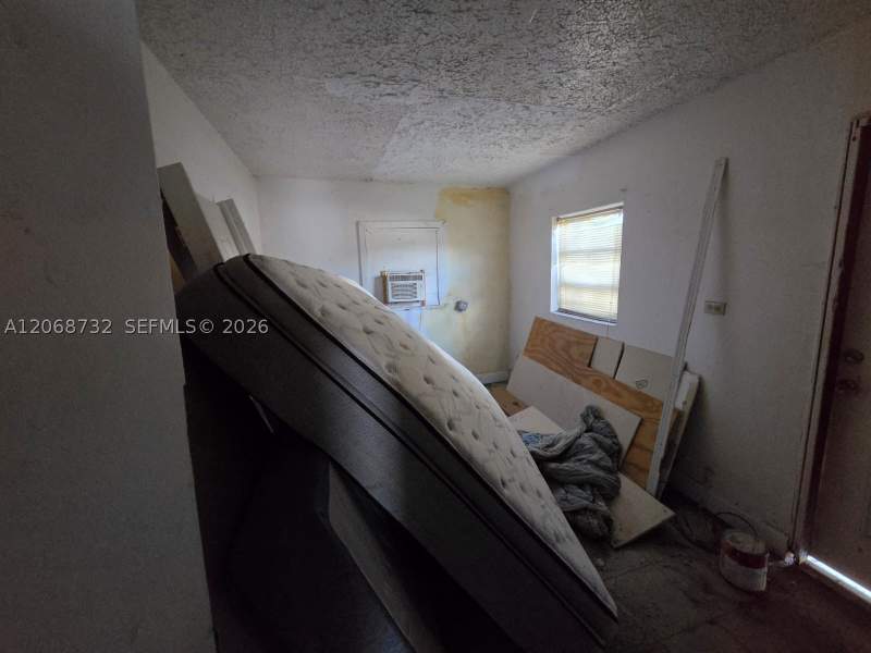 4 bedroom SingleFamilyResidence at 3168 NW 66th St, Fern Park, Miami — photo 3