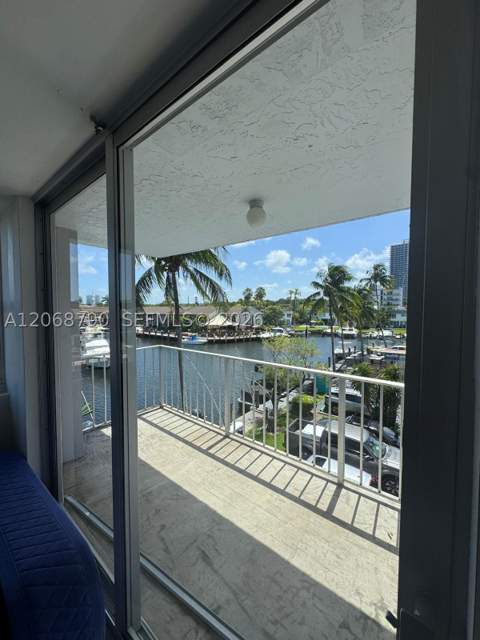 16570 NE 26th Ave 3F, North Miami Beach FL - photo 7 of 29