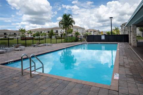 833 SE 19th St, Homestead FL - photo 21 of 22