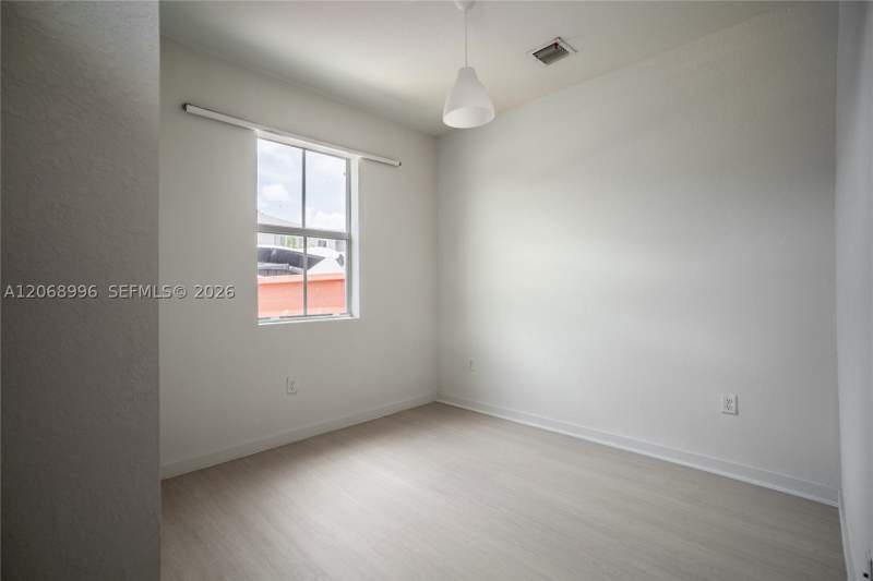 4 bedroom Townhouse at 833 SE 19th St, Cedar At Keys Gate, Homestead — photo 5
