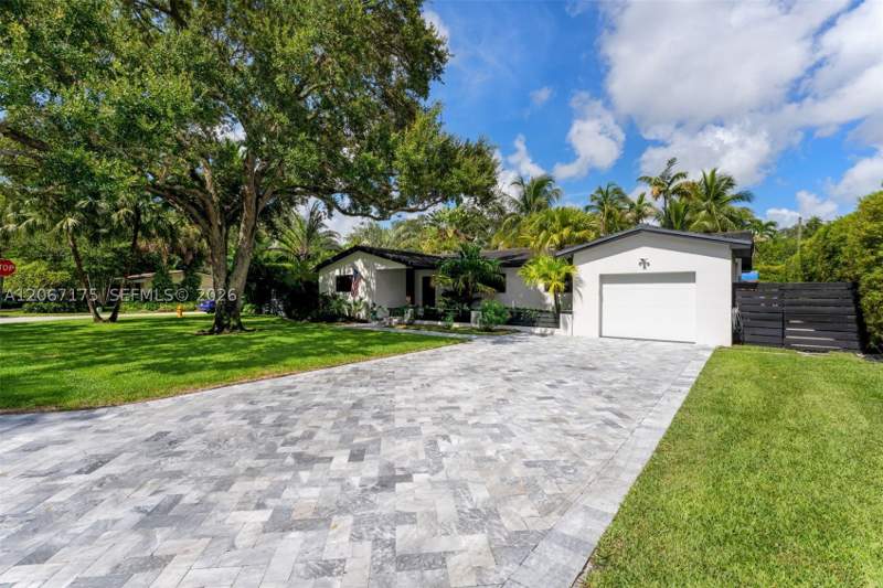 4 bedroom SingleFamilyResidence at 7790 SW 53rd Avenue, High Pines Rev Plat Of 2N, Miami — photo 3