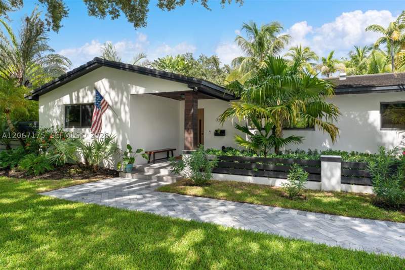 4 bedroom SingleFamilyResidence at 7790 SW 53rd Avenue, High Pines Rev Plat Of 2N, Miami — photo 4