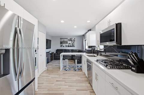 14405 SW 124th Ct, Miami FL - photo 11 of 36