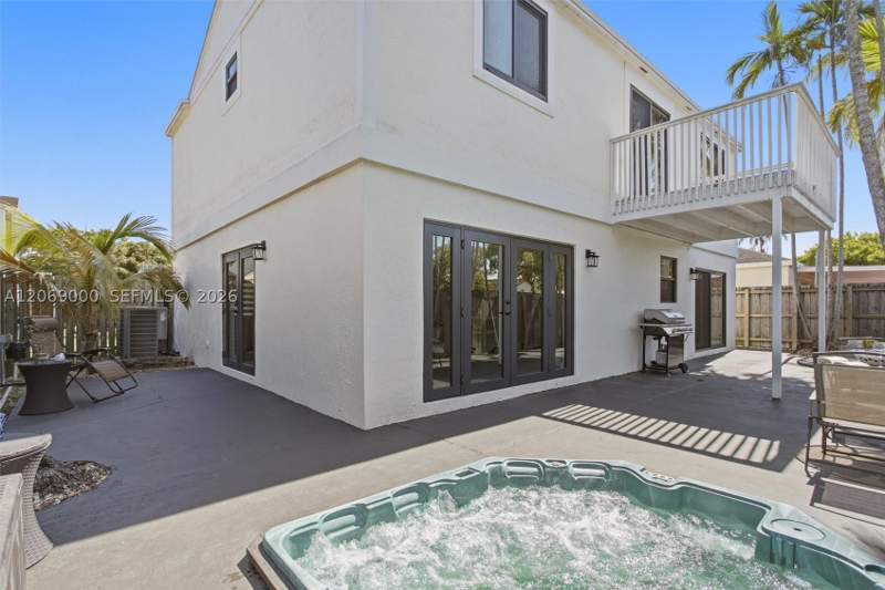 4 bedroom SingleFamilyResidence at 14405 SW 124th Ct, Deerwood Villas Sec 2, Miami — photo 2
