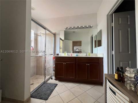 2410 NE 4th St, Homestead FL - photo 10 of 25