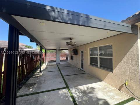 2410 NE 4th St, Homestead FL - photo 24 of 25