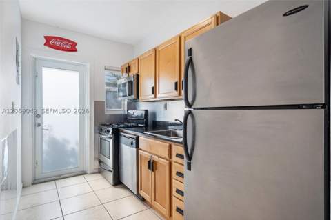 7207 Bay Dr 11, Miami Beach FL - photo 16 of 52