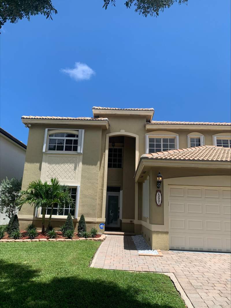 5 bedroom SingleFamilyResidence at 20901 SW 88th Court, Pelican Bay At Old Cutler, Cutler Bay — photo 3