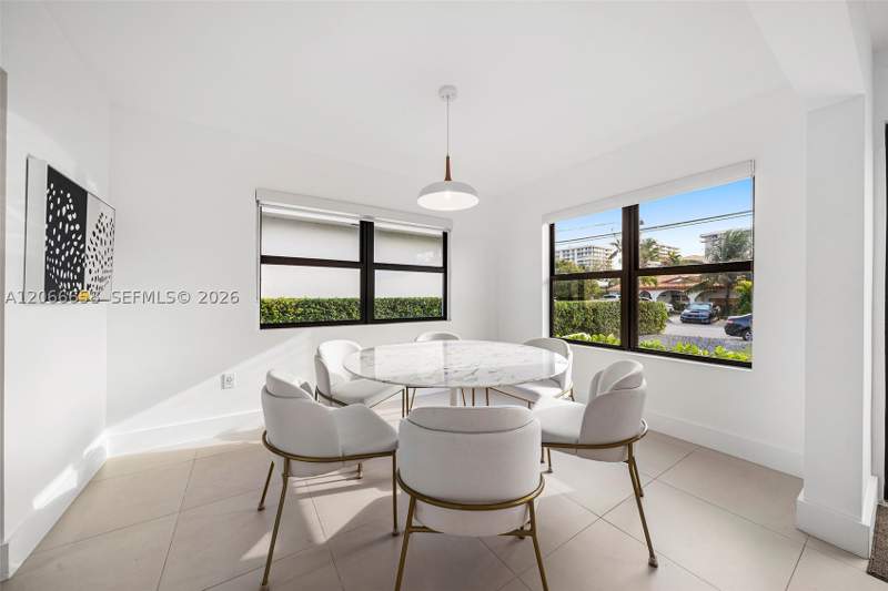 3 bedroom SingleFamilyResidence at 8844 Abbott Ave, Normandy Beach 2nd Amd Pl, Surfside — photo 3