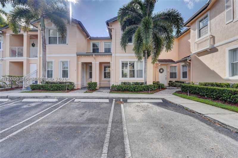 3 bedroom Condominium at 2884 SE 2nd Dr 27, Fiji Condo No 2, Homestead — photo 1