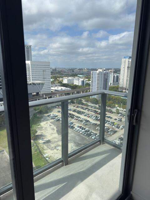 11 NE 6th Street 2215, Miami FL - photo 6 of 23