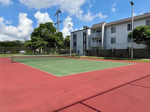 5020 NW 79th Ave 202, Doral FL - photo 13 of 15