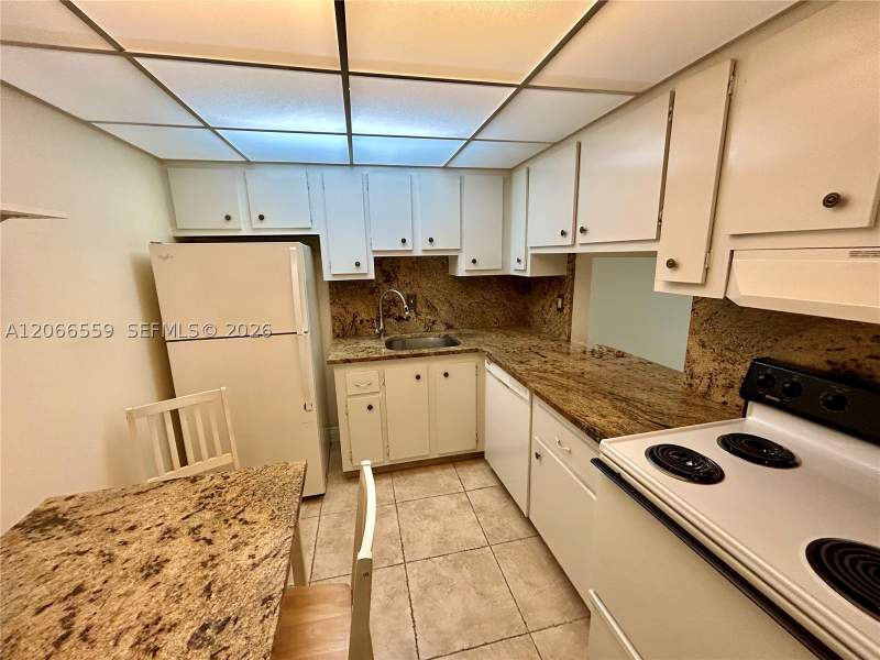 1 bedroom Condominium at 5020 NW 79th Ave 202, Doral Gardens II Condo, Doral — photo 3