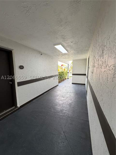 5020 NW 79th Ave 202, Doral FL - photo 7 of 15