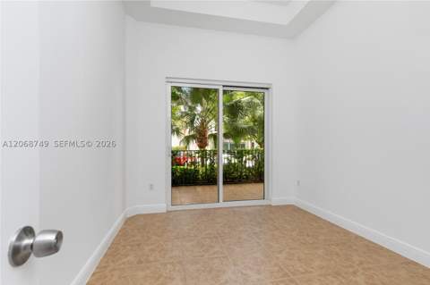 19900 E Country Club Dr 104, Aventura FL - photo 10 of 49