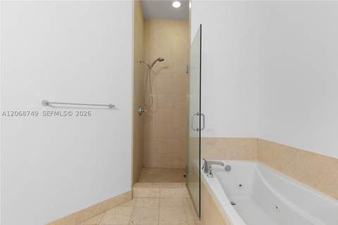 19900 E Country Club Dr 104, Aventura FL - photo 20 of 49