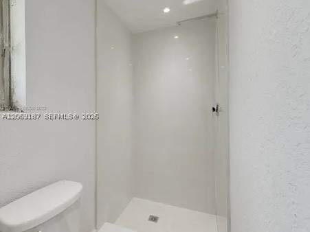 460 NW 82nd Ter, Miami FL - photo 7 of 14