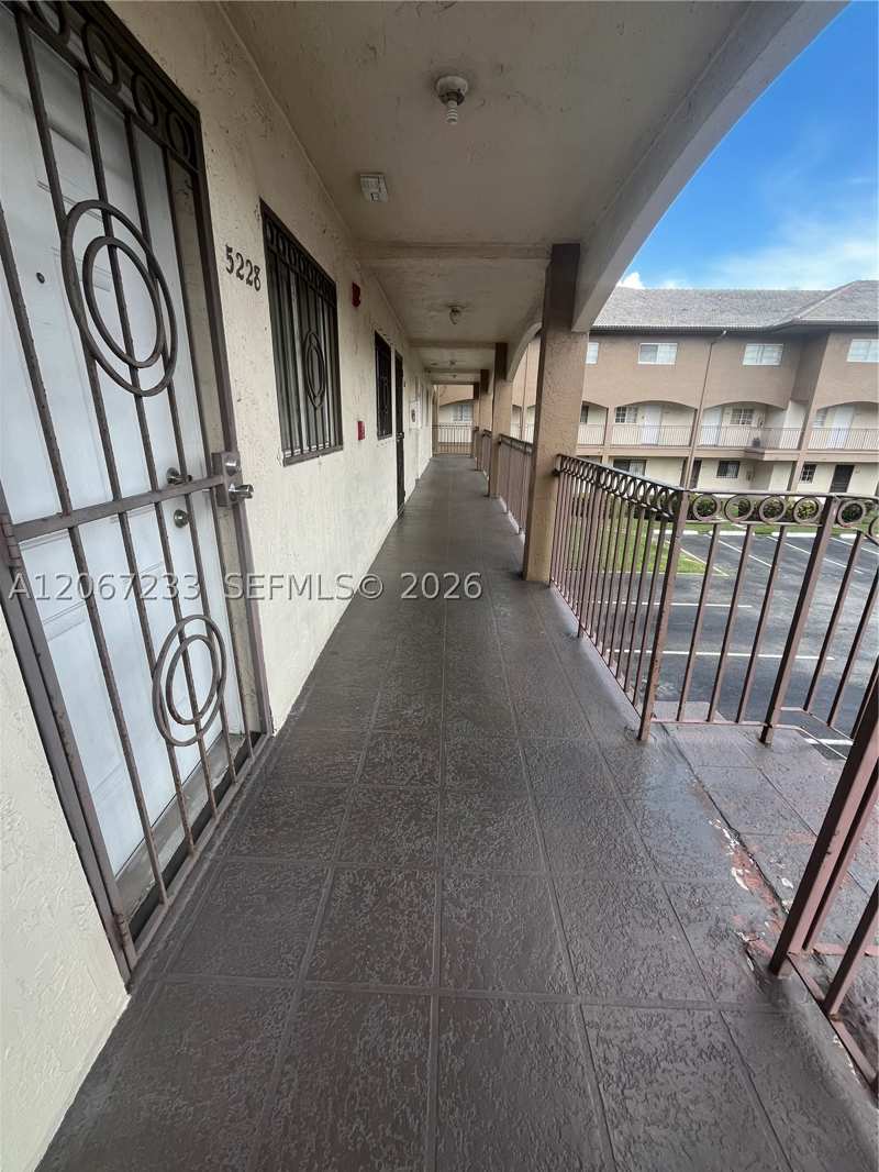 2 bedroom Condominium at 8851 NW 119 St 5222, Grand Vista Condo, Hialeah Gardens — photo 1