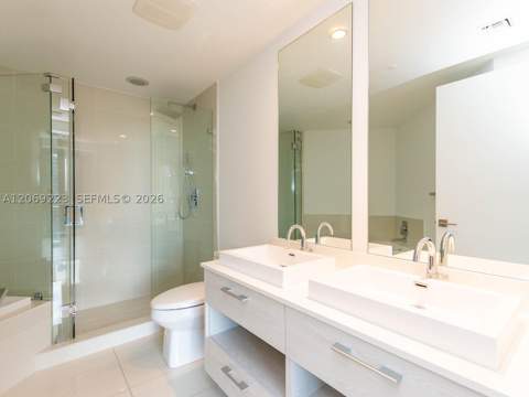 45 SW 9th St 1201, Miami FL - photo 16 of 37