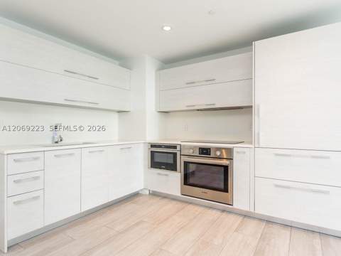 45 SW 9th St 1201, Miami FL - photo 7 of 37