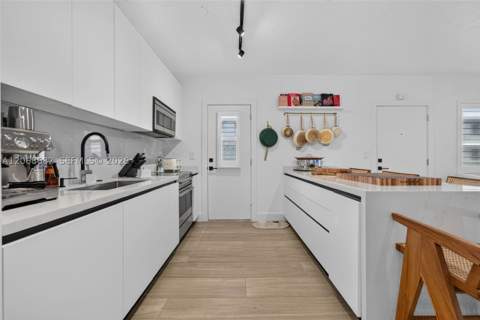 2924 Day Ave N314, Miami FL - photo 14 of 22