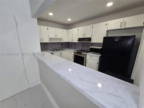 10375 N Kendall Dr J7, Miami FL - photo 15 of 54