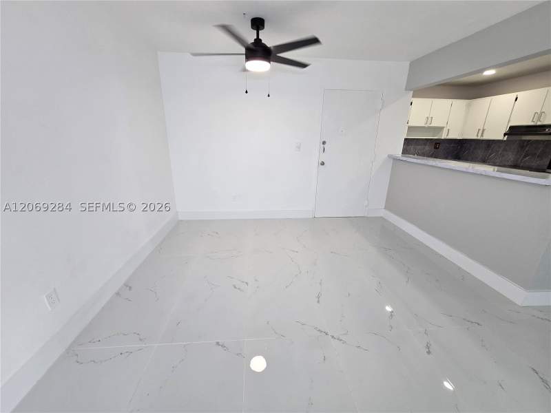 2 bedroom Condominium at 10375 N Kendall Dr J7, Kendall Acres Condo Bldg, Miami — photo 4