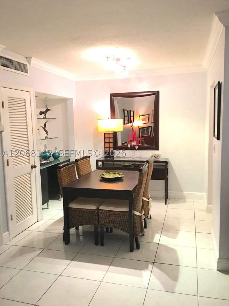 1 bedroom Condominium at 3905 SW 78th Ct 205, Tropical Manor Condo, Miami — photo 4