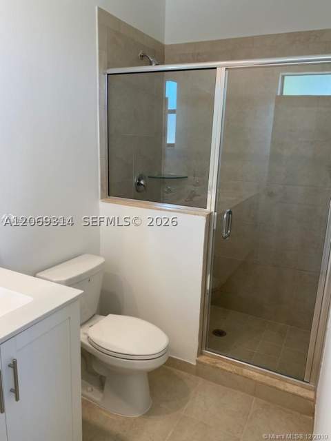388 NE 208th Ter, Miami FL - photo 12 of 34