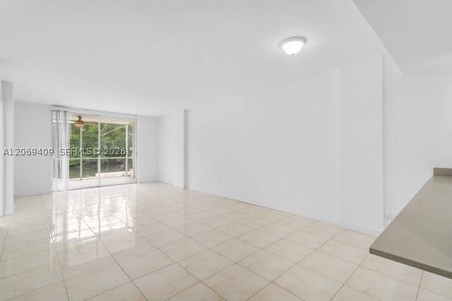 2 bedroom Condominium at 3660 NE 166th St 114, Eastern Shores White Hous, North Miami Beach — photo 2
