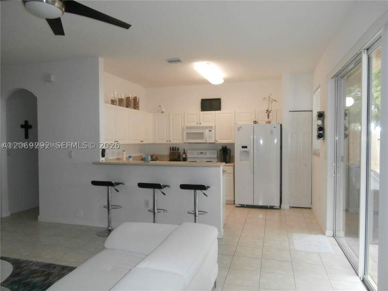 3 bedroom Townhouse at 12728 SW 133rd St, Courts At Tuscany, Miami — photo 4