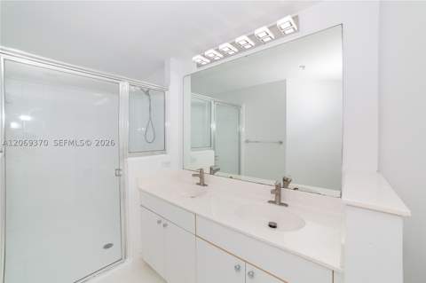 17100 N Bay Rd 1407, Sunny Isles Beach FL - photo 11 of 44