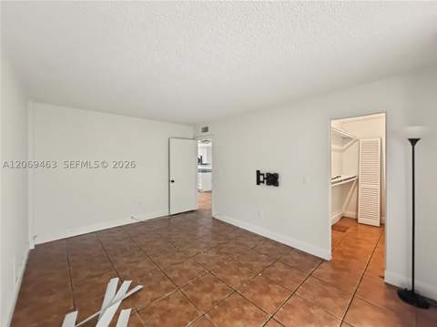 1801 S Treasure Dr 112, North Bay Village FL - photo 10 of 15