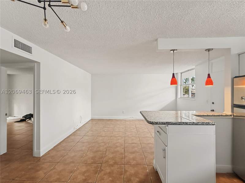 1 bedroom Condominium at 1801 S Treasure Dr 112, North Bay Villas Condo, North Bay Village — photo 5