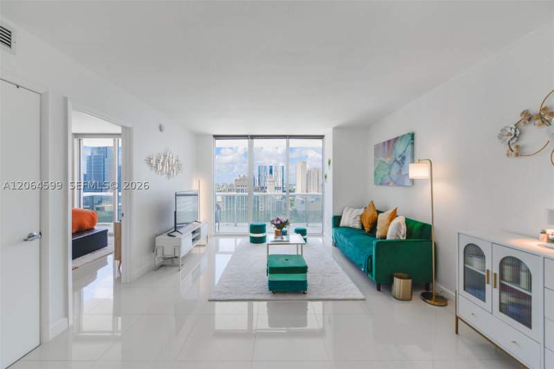1 bedroom Condominium at 50 Biscayne Blvd 2505, 50 Biscayne Condo, Miami — photo 3