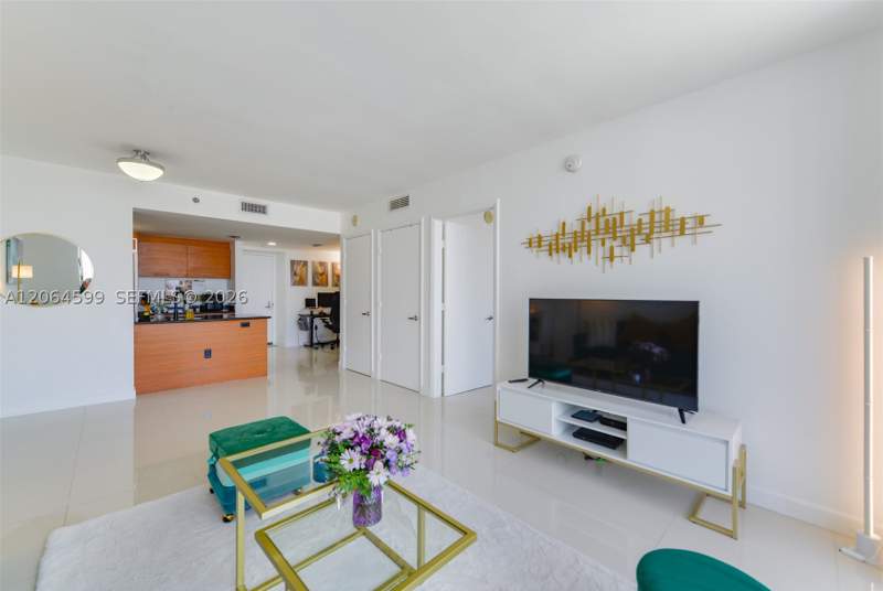 1 bedroom Condominium at 50 Biscayne Blvd 2505, 50 Biscayne Condo, Miami — photo 5
