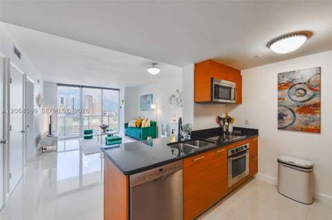 50 Biscayne Blvd 2505, Miami FL - photo 9 of 33