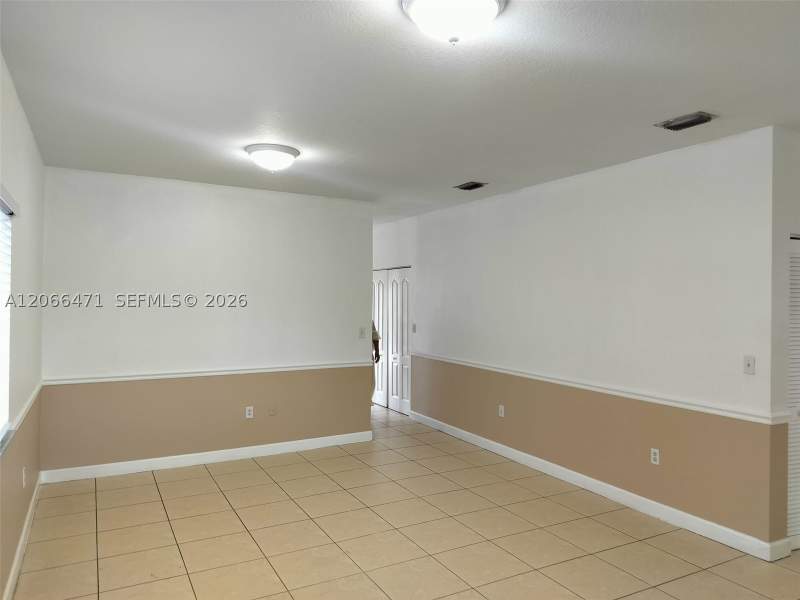 3 bedroom SingleFamilyResidence at 11705 SW 184 St, South Miami Heights Addn, Miami — photo 3